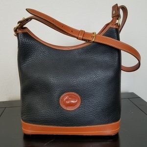 Wow! Vintage Dooney & Bourke Purse Black